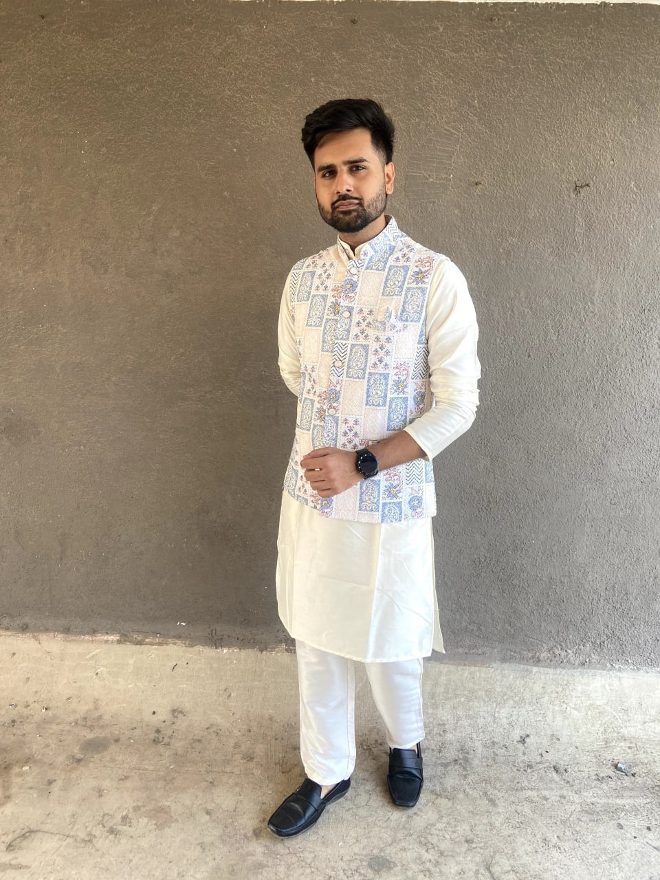 MENS'S KURTA PAJAM WITH JACKET SEQUNCE WORK AND PRINT