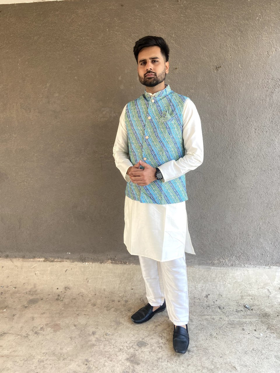 MENS'S KURTA PAJAM WITH JACKET SEQUNCE WORK AND PRINT