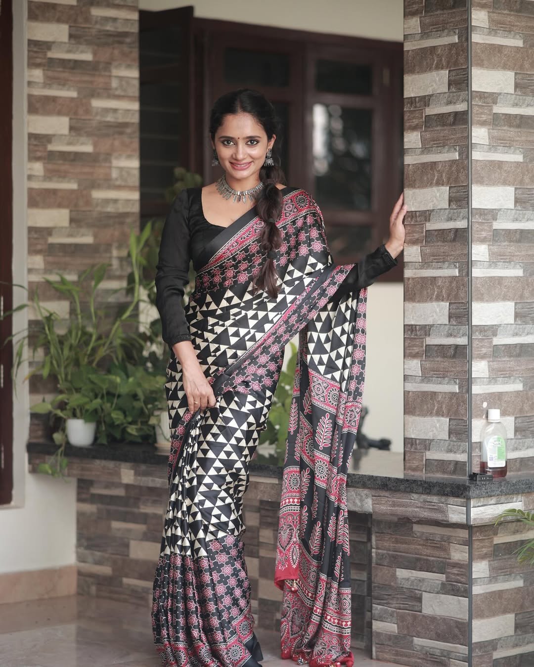 White Digital Print Semi Gajji Silk Soft and Smooth Saree