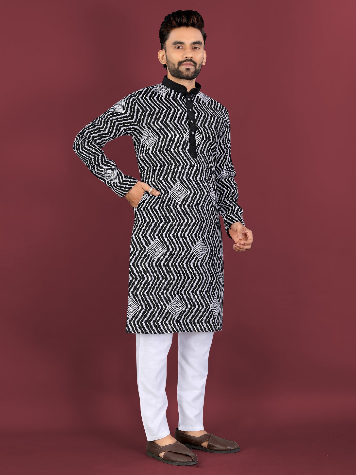 EMBROIDERY MEN'S KURTA