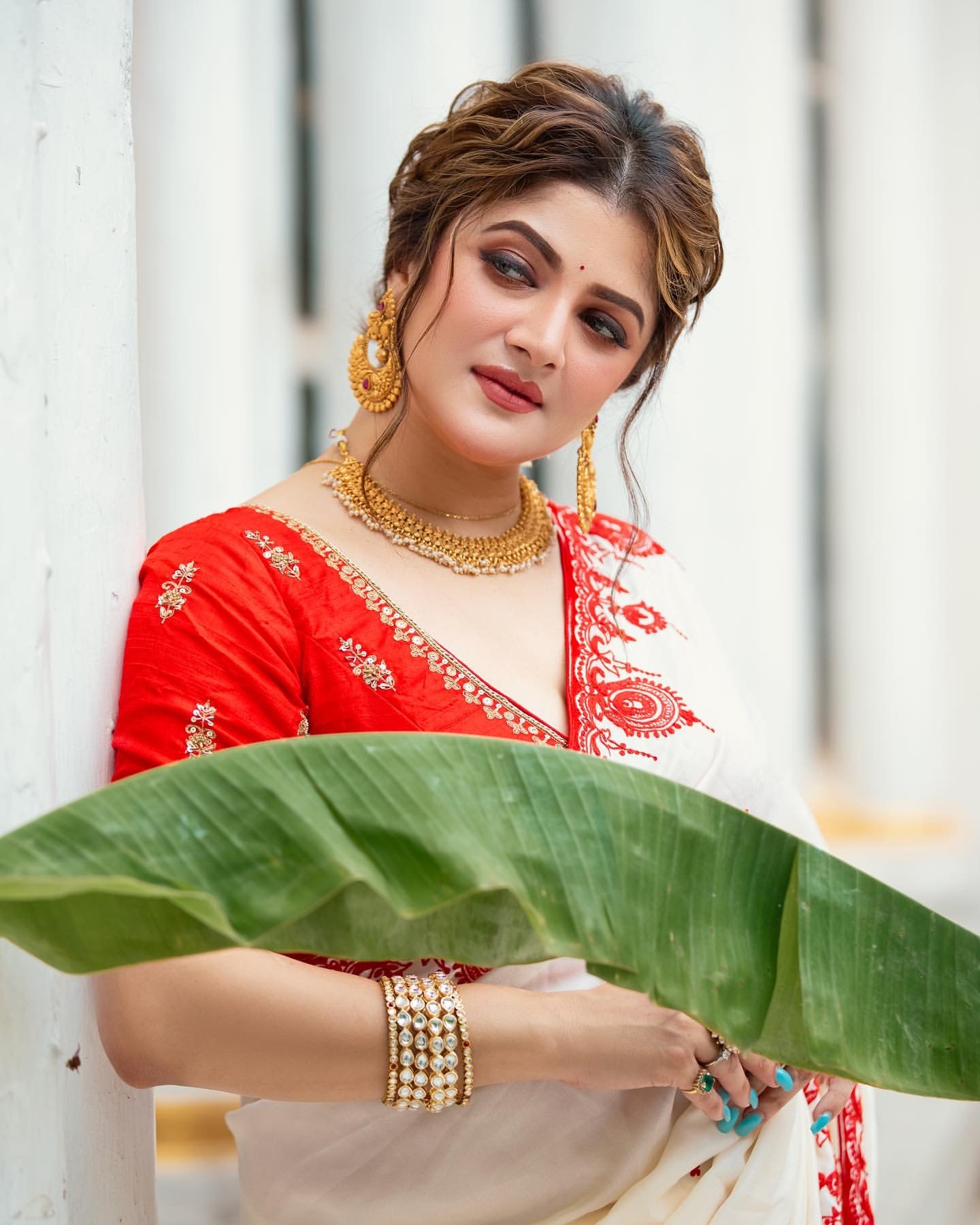 Red & White Soft Catonic Rangoli Silk