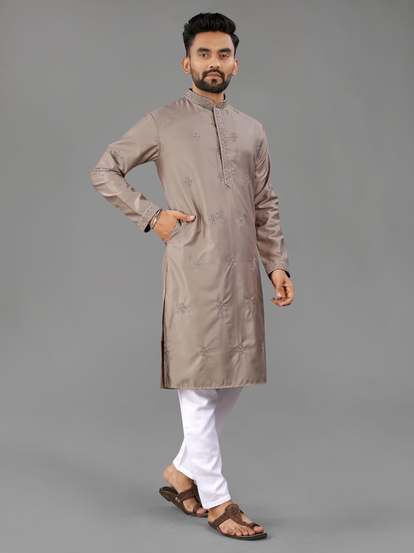 CLASSIC DESIGNER KURTA FOR MEN'S