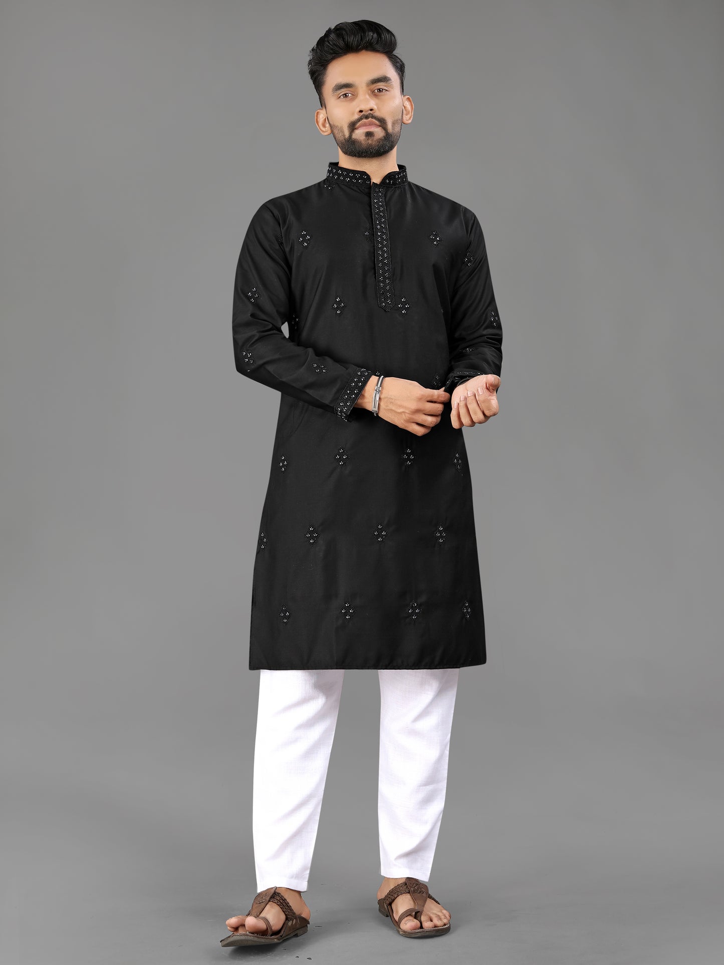 CLASSIC DESIGNER KURTA FOR MEN'S