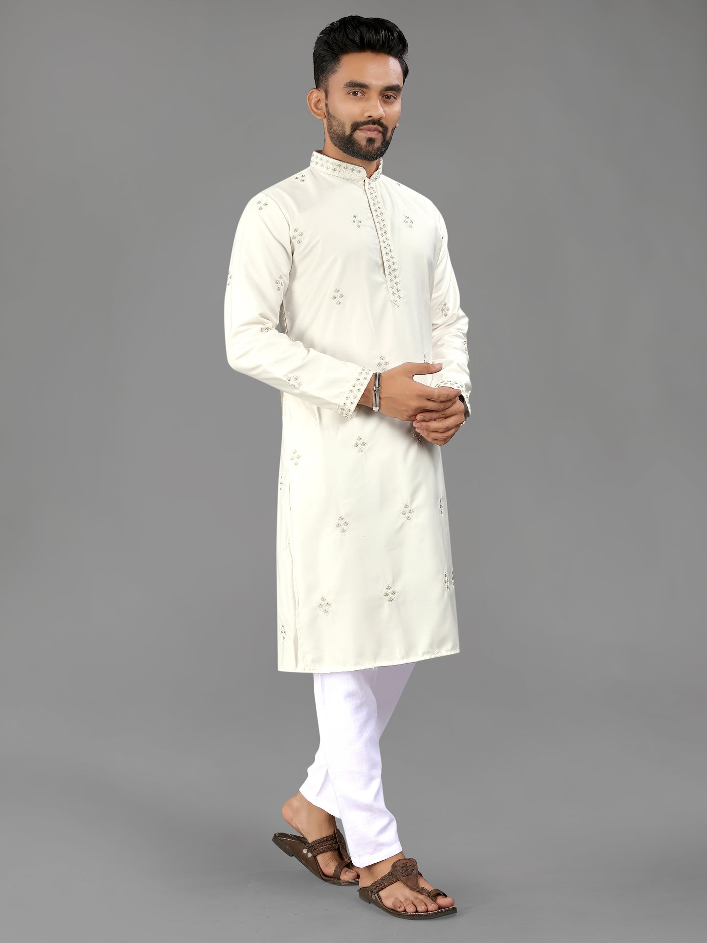 CLASSIC DESIGNER KURTA FOR MEN'S