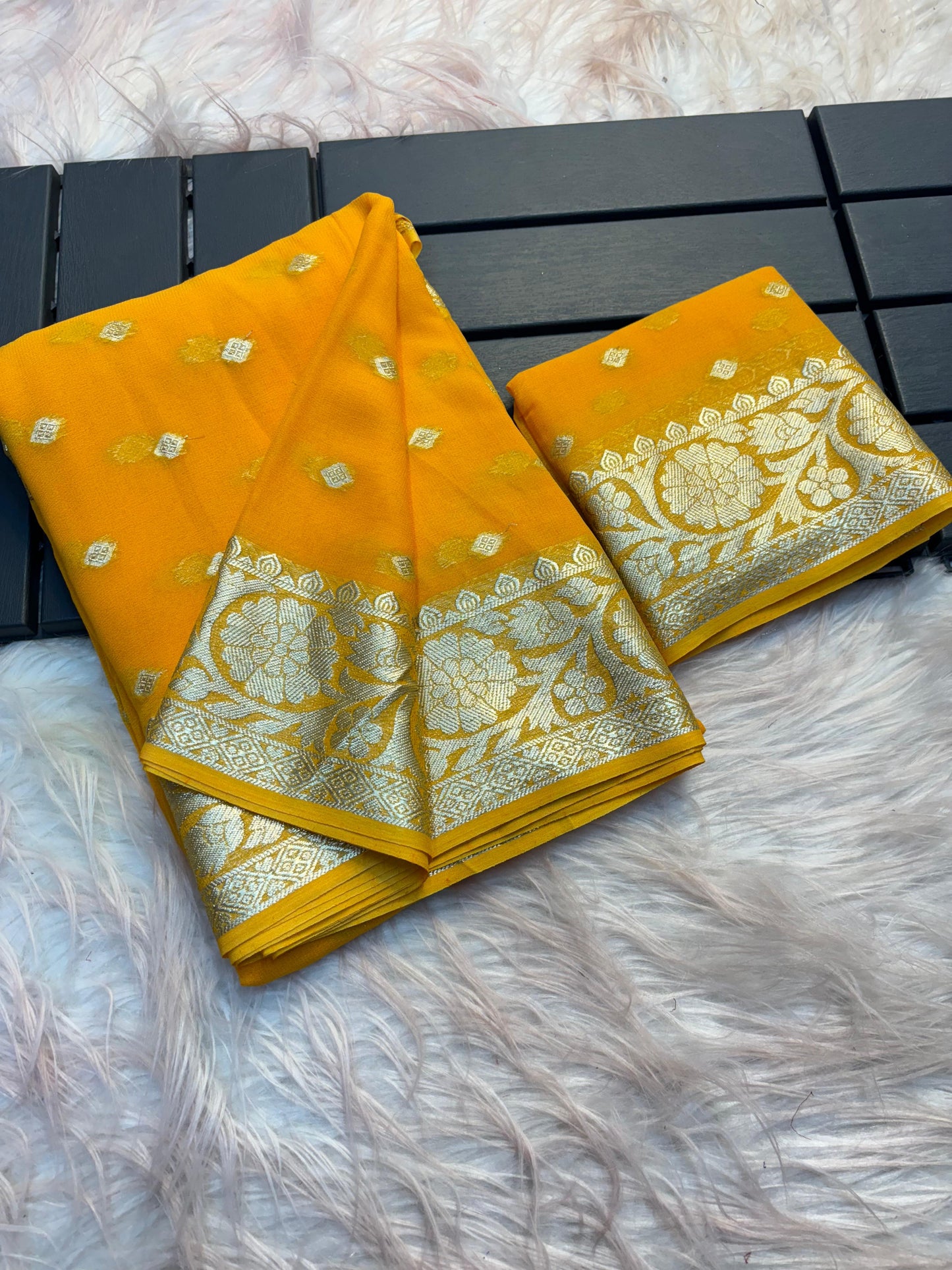 Viscose Georgette Saree Running Blouse Piece