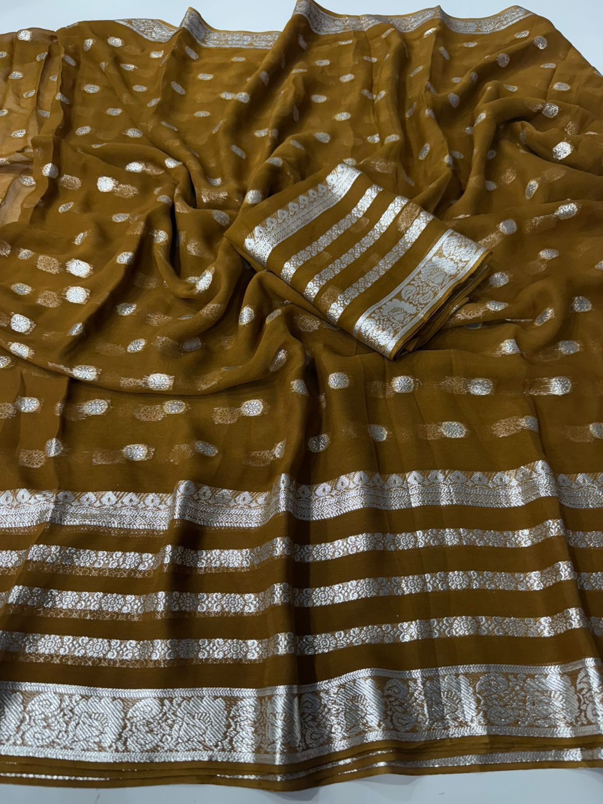 Viscose Georgette Sarees With Running Blouse