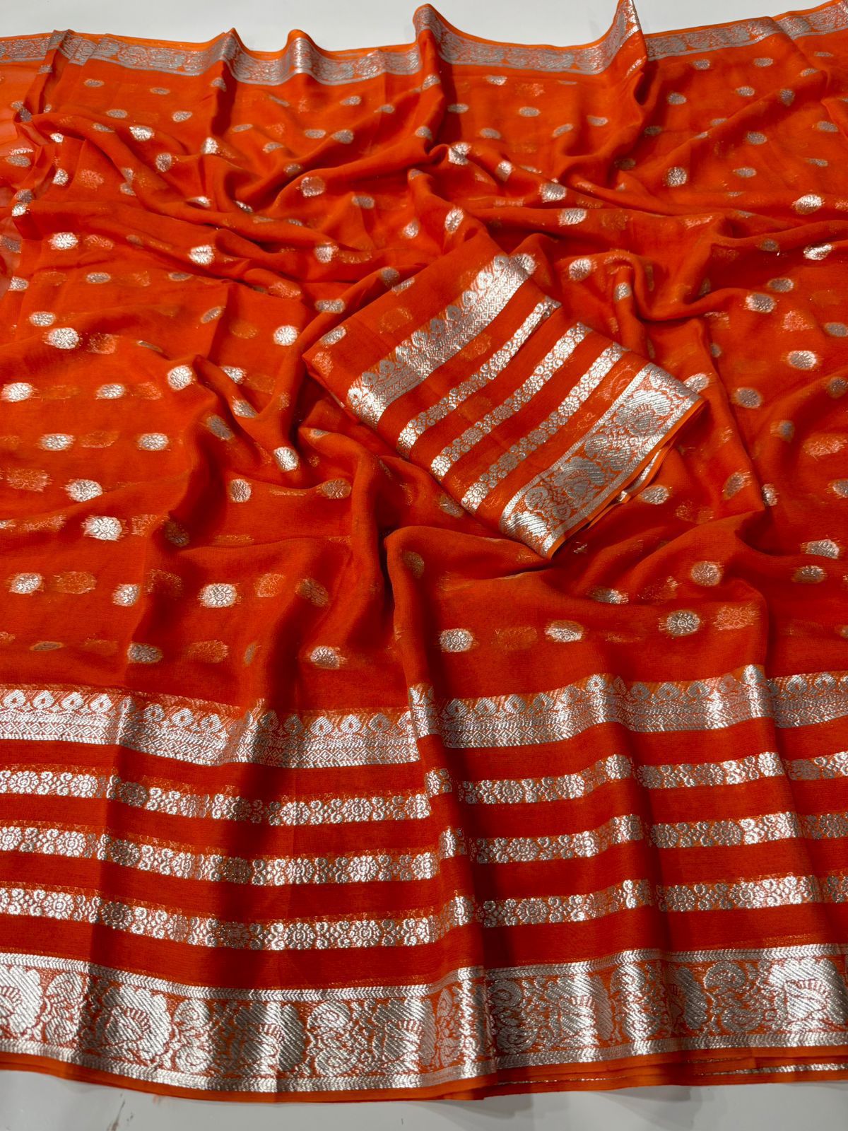 Viscose Georgette Sarees With Running Blouse