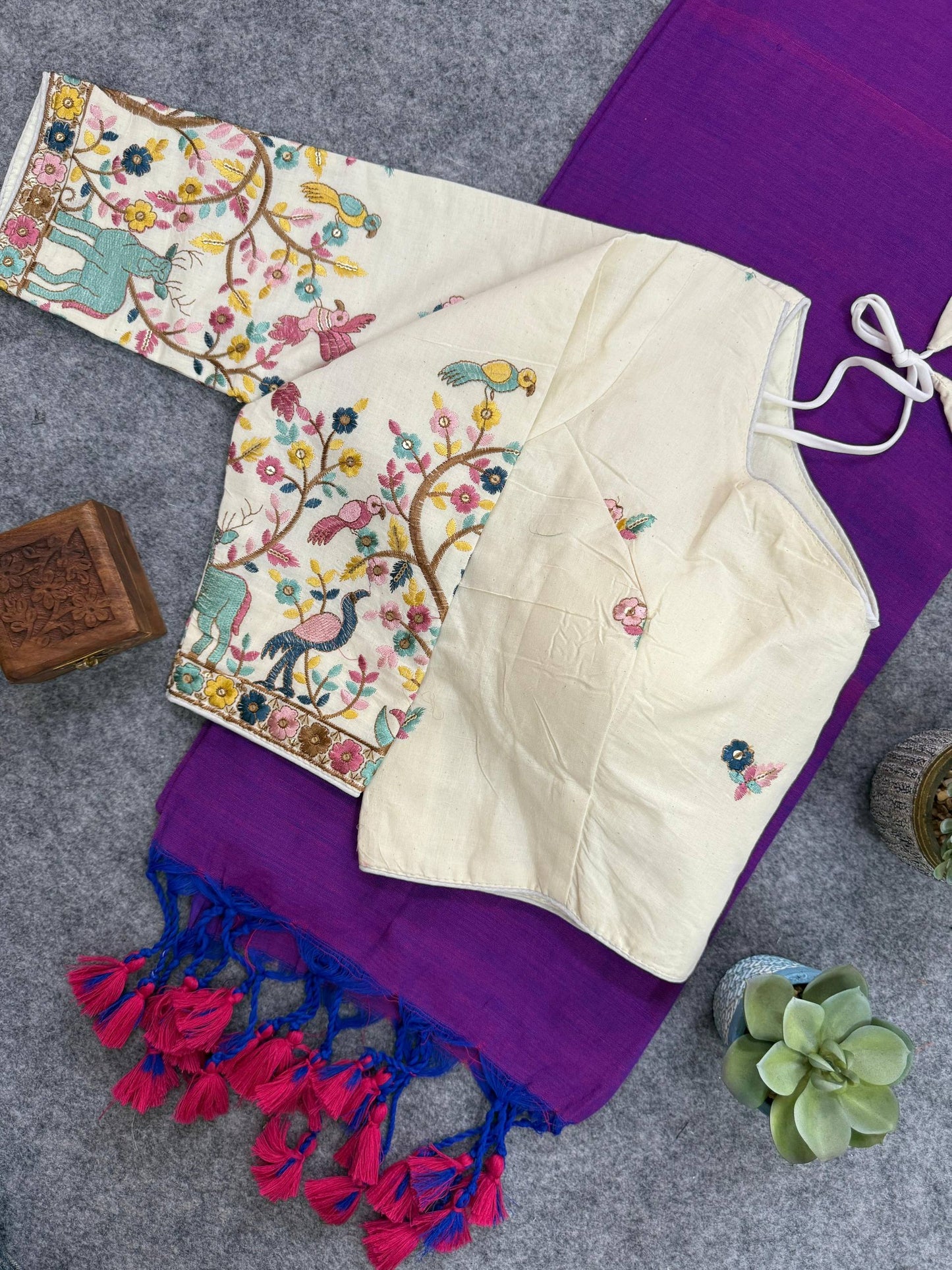 Handloom Khadi COTTON Saree With Peacock Design Blouse