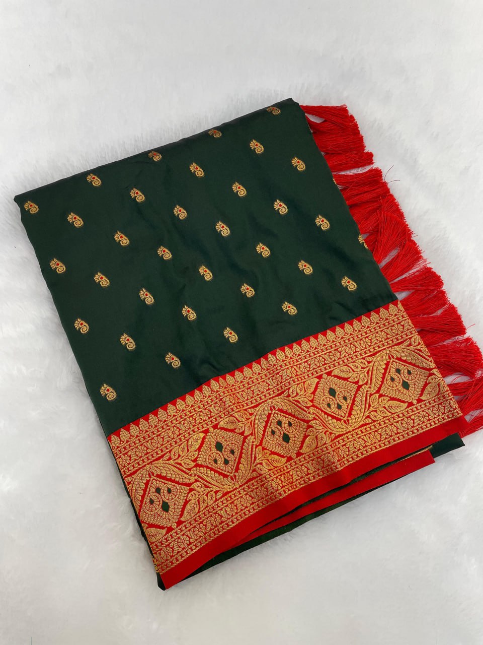 Soft Silk Rich Gold Zari Weaving Paithani Saree