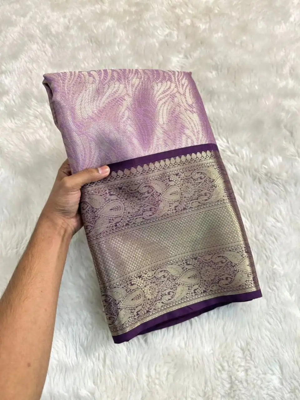 Super Soft Banarasi Woven Purple Kanjivaram Silk Saree with All Over Gold Zari & Brocade Blouse - VF – PURPLE KANJIVARAM