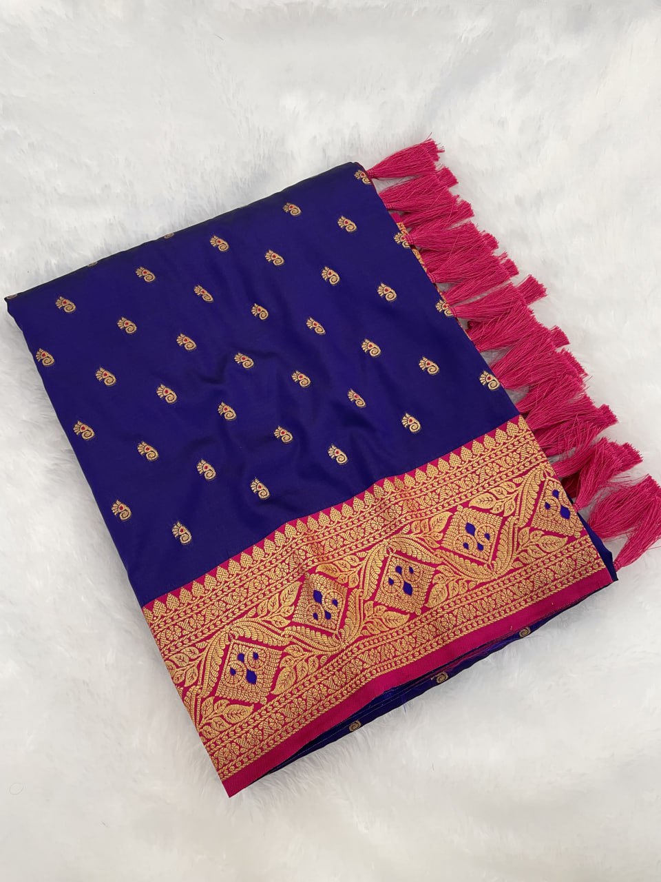 Soft Silk Rich Gold Zari Weaving Paithani Saree