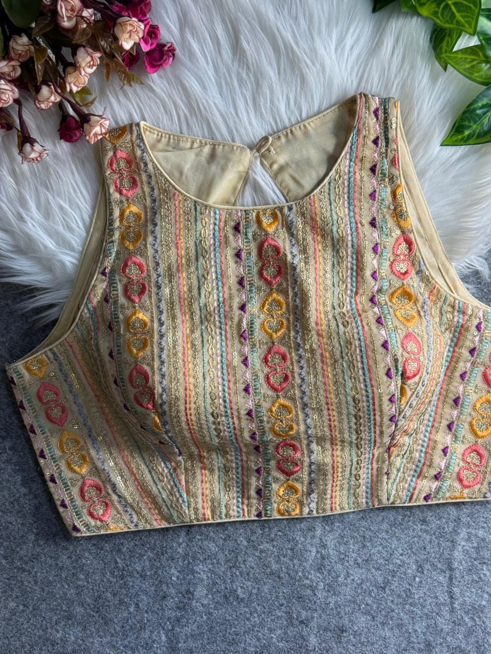 Georgette Embroidery Sleeveless Blouse