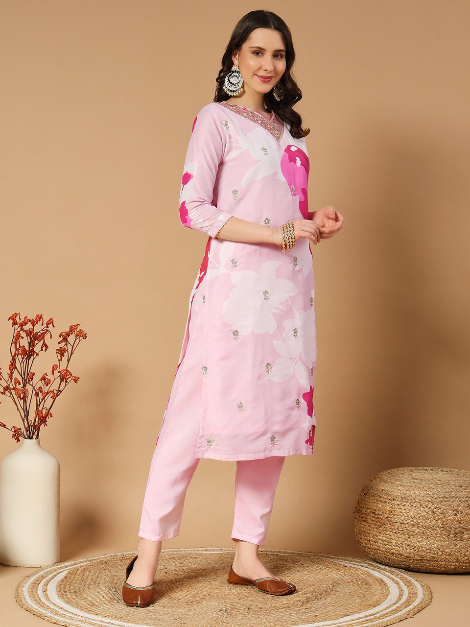 Muslin with Digital Print Kurta Pant Dupatta Set