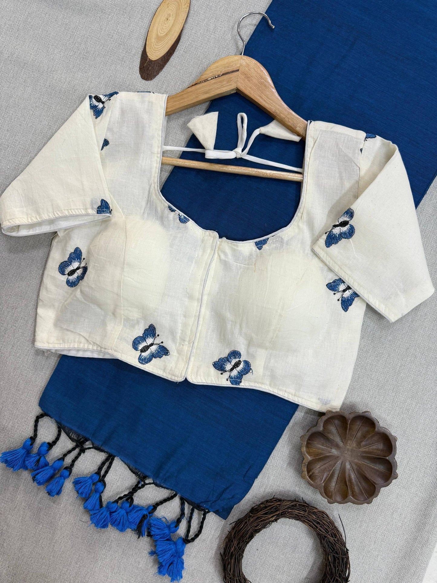 Handloom Khadi COTTON SAREE With Butterfly Design Blouse
