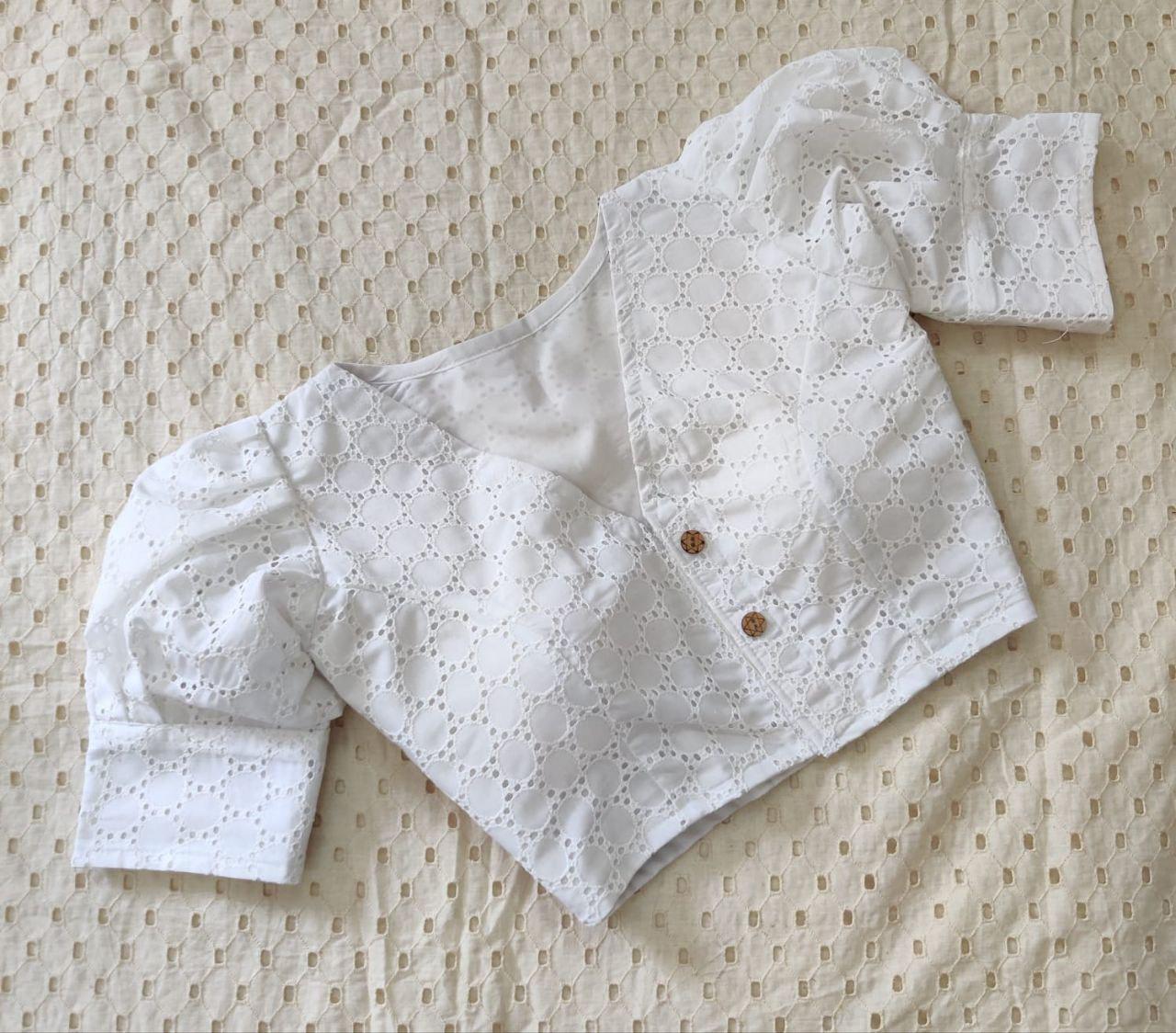 Hakoba Fancy Button Football Pattern Blouse