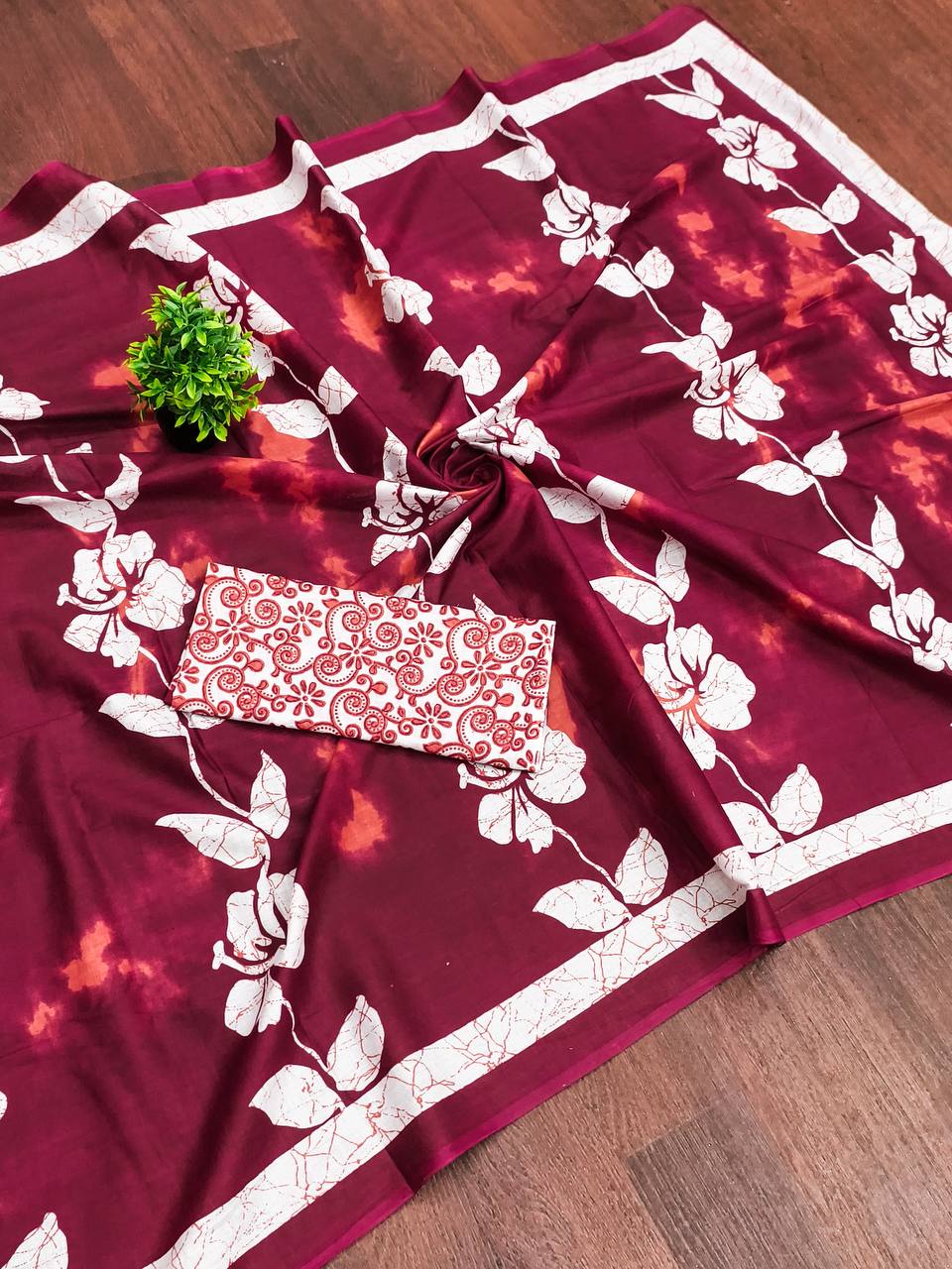 Floral Hand Print Mulmul Cotton Sarees