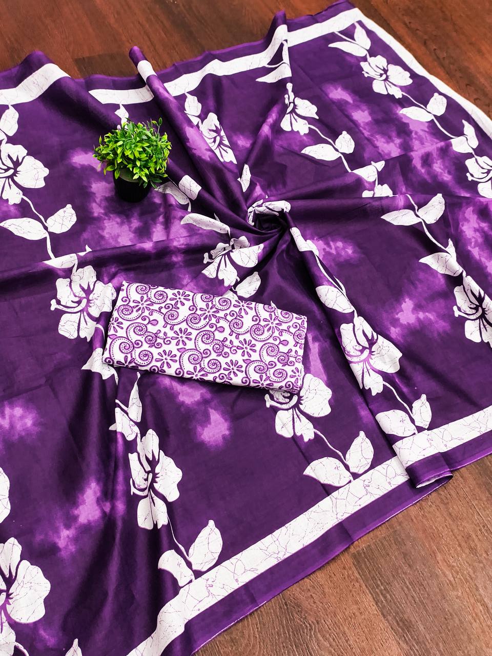 Floral Hand Print Mulmul Cotton Sarees