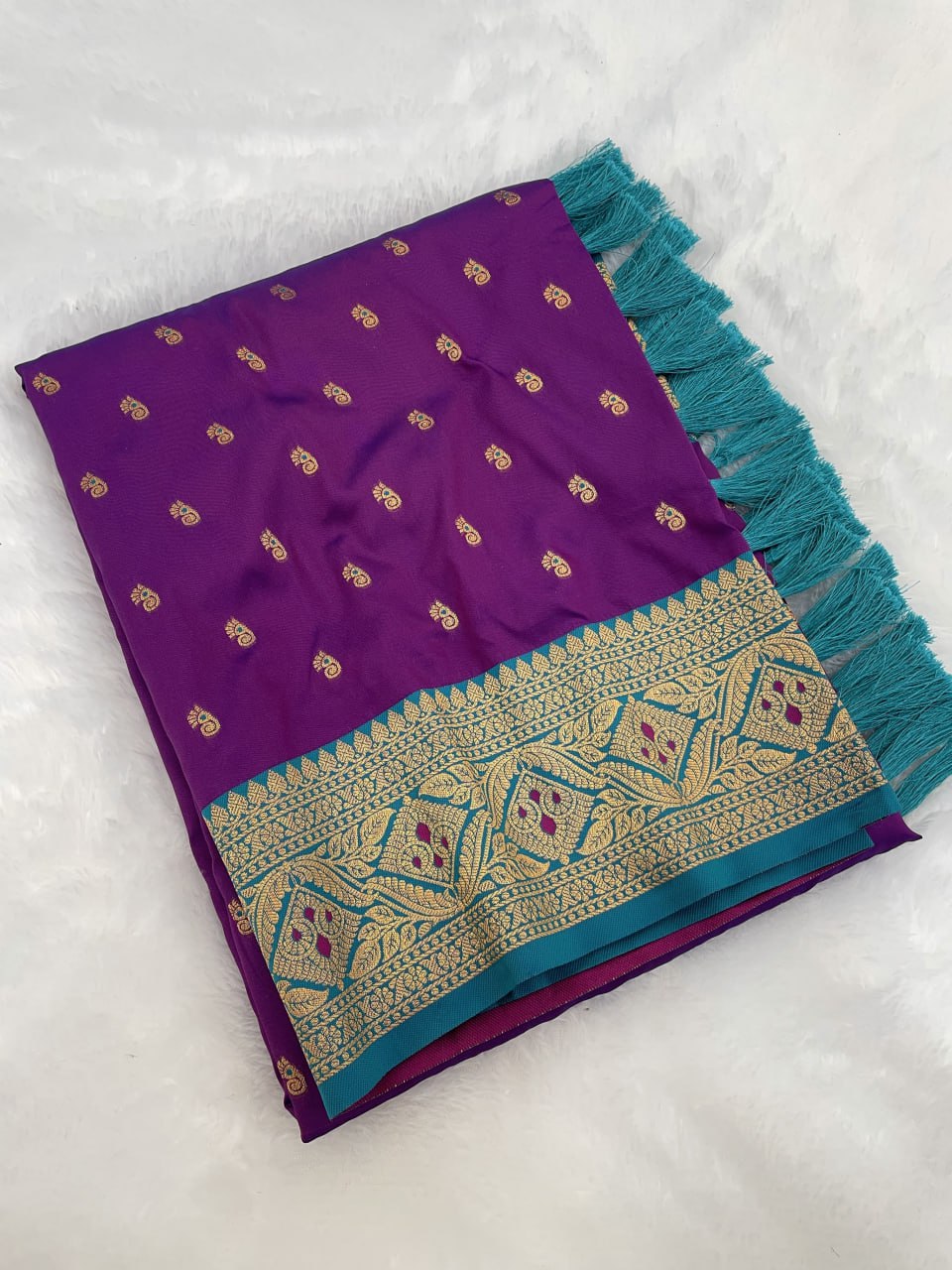 Soft Silk Rich Gold Zari Weaving Paithani Saree