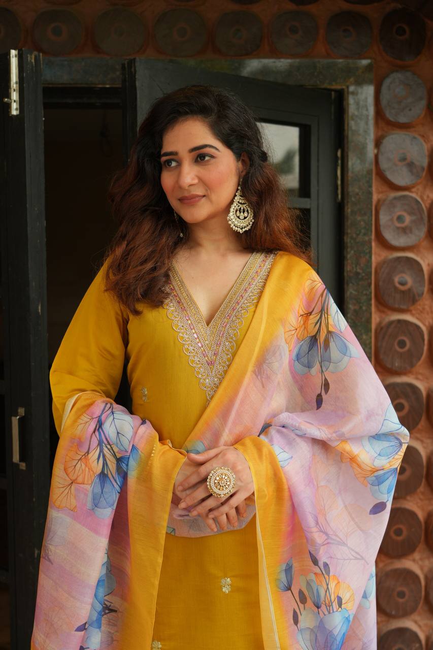 Fully Stitched Ethnic Set with Dupatta