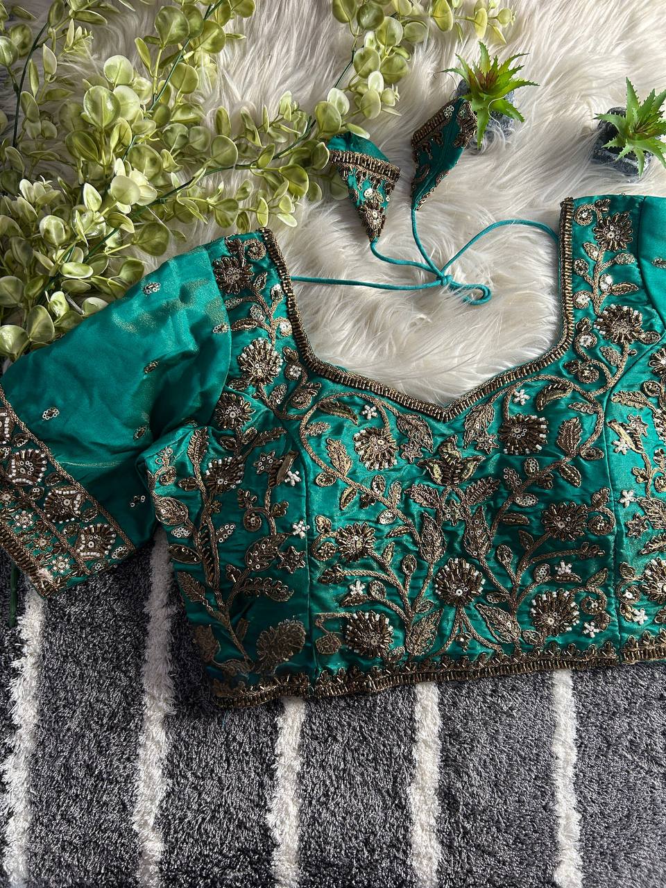 BEAUTIFUL HEAVY STARS BEADS COPPER MATCHING WORK BRIDAL BLOUSE