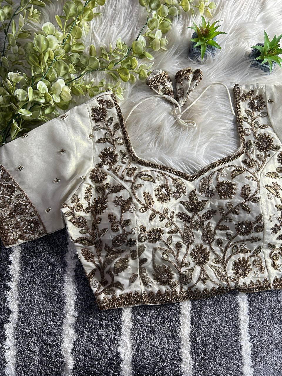 BEAUTIFUL HEAVY STARS BEADS COPPER MATCHING WORK BRIDAL BLOUSE