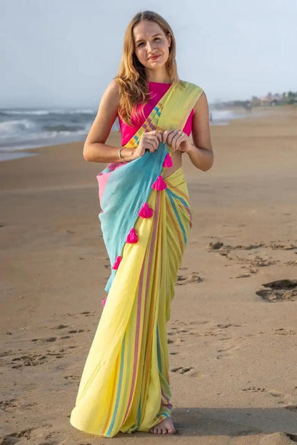 Plain Linen Digital Print Saree with Fumka Work
