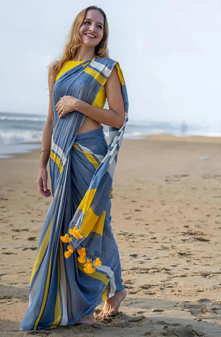 Plain Linen Digital Print Saree with Fumka Work