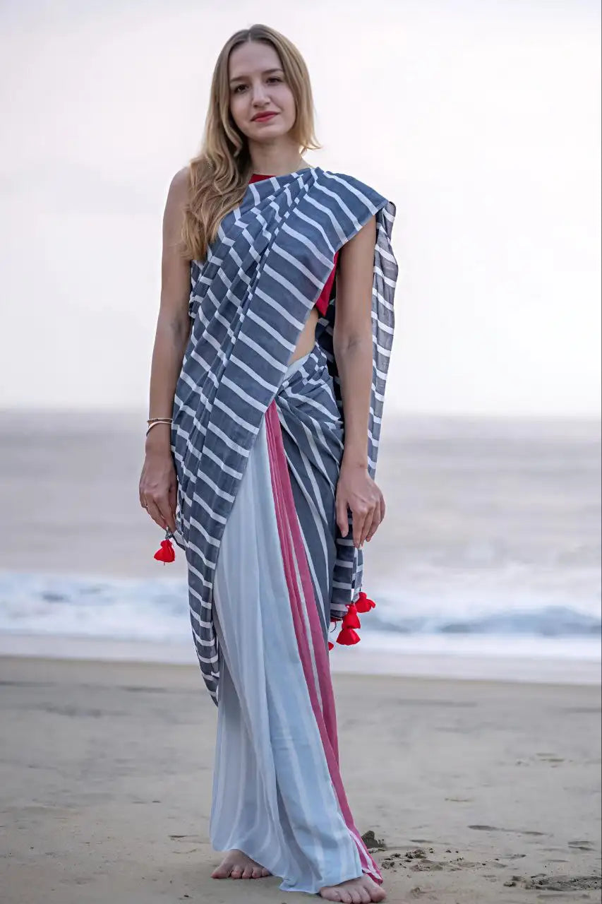 Plain Linen Digital Print Saree with Fumka Work