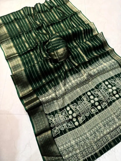 Premium Crepe Silk – ultra-soft, smooth, and lightweight for a rich drape and elegant fall (M1007)