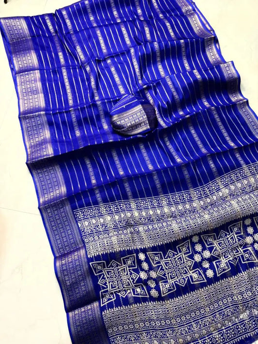 Premium Crepe Silk – ultra-soft, smooth, and lightweight for a rich drape and elegant fall (M1007)