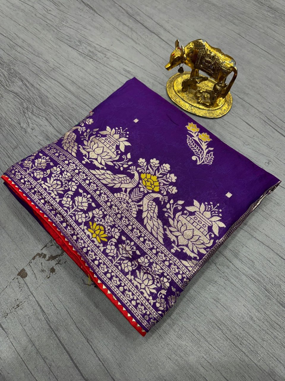 Pure Dola silk with Zari weaving Bandhej Saree
