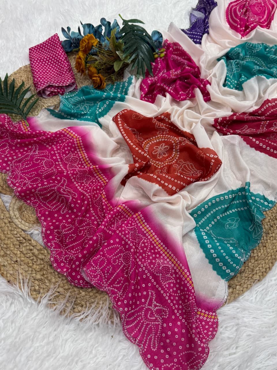 Chinnon Silk Bnadhani Saree