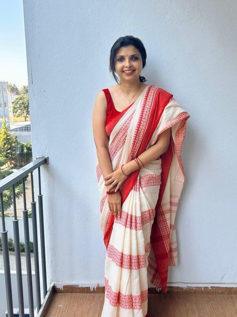 Plain Linen Digital Print Saree