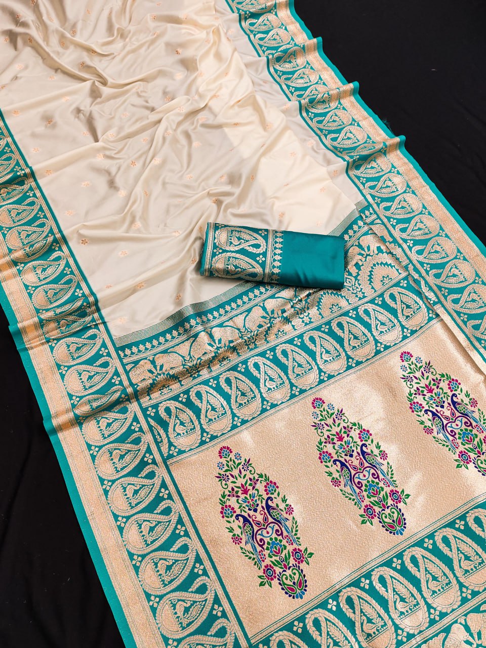 Soft And pure banarasi Paithani silk saree