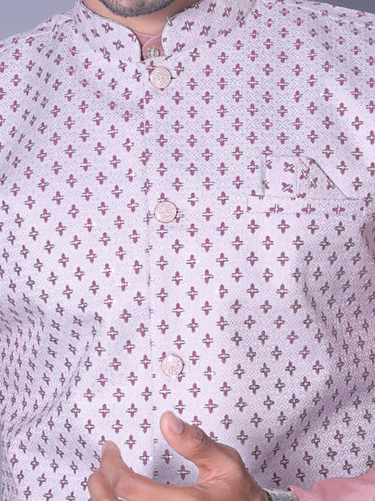 MAN'S KURTA PAJAMA EITH JEQUARD JACKETS