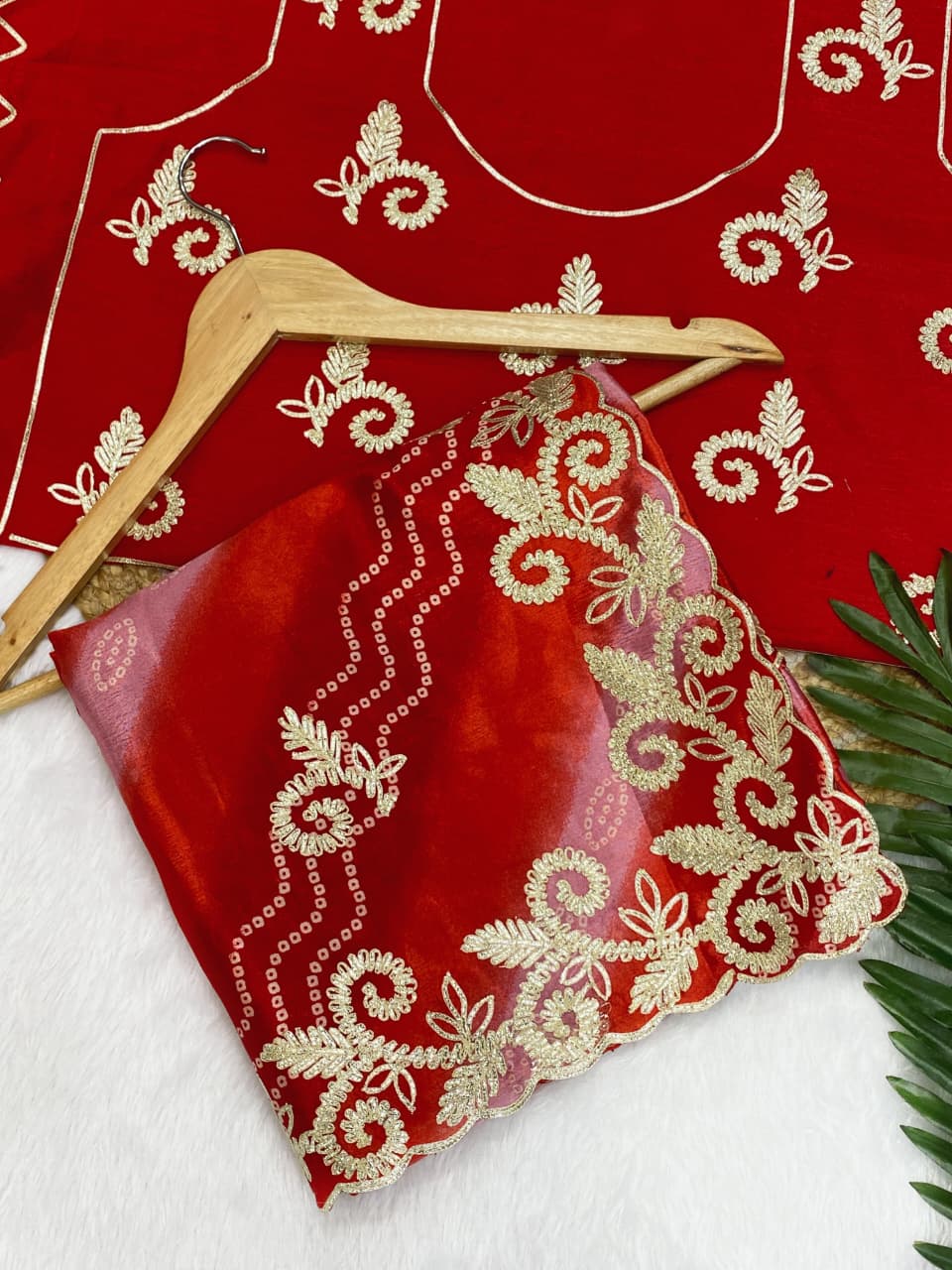 Chinnon sarees with complete Lehriya Bandhani print