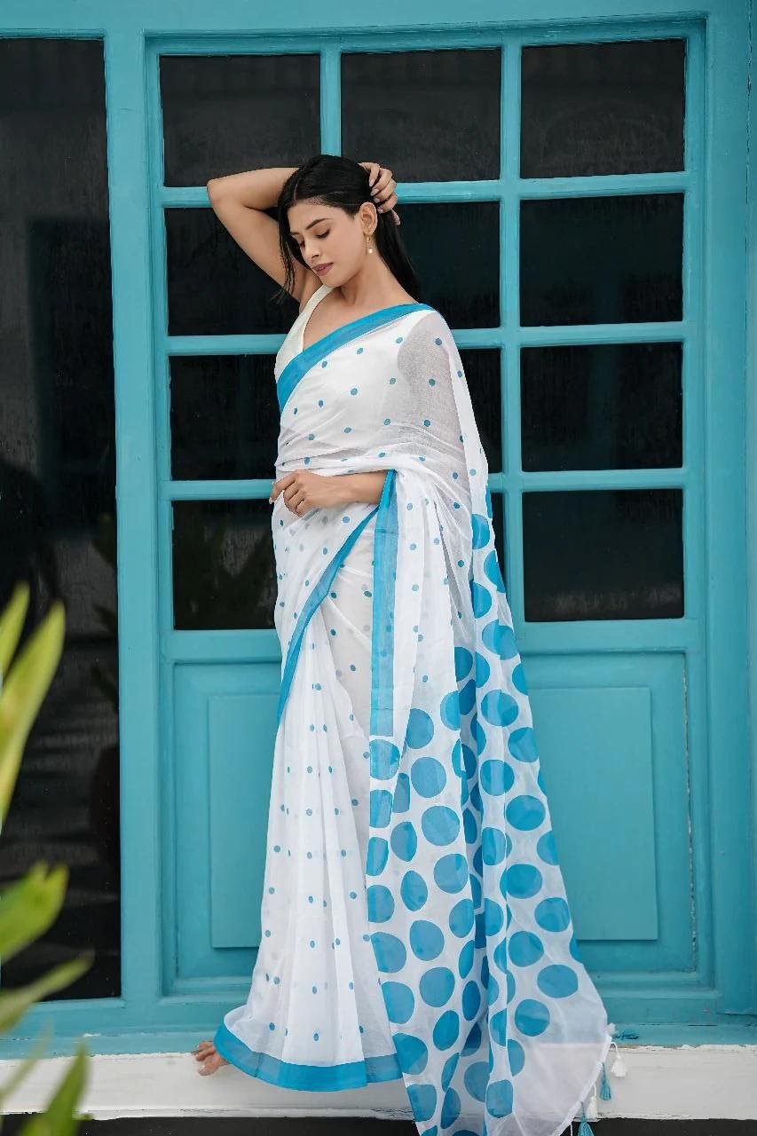 Plain Linen Digital Print Saree