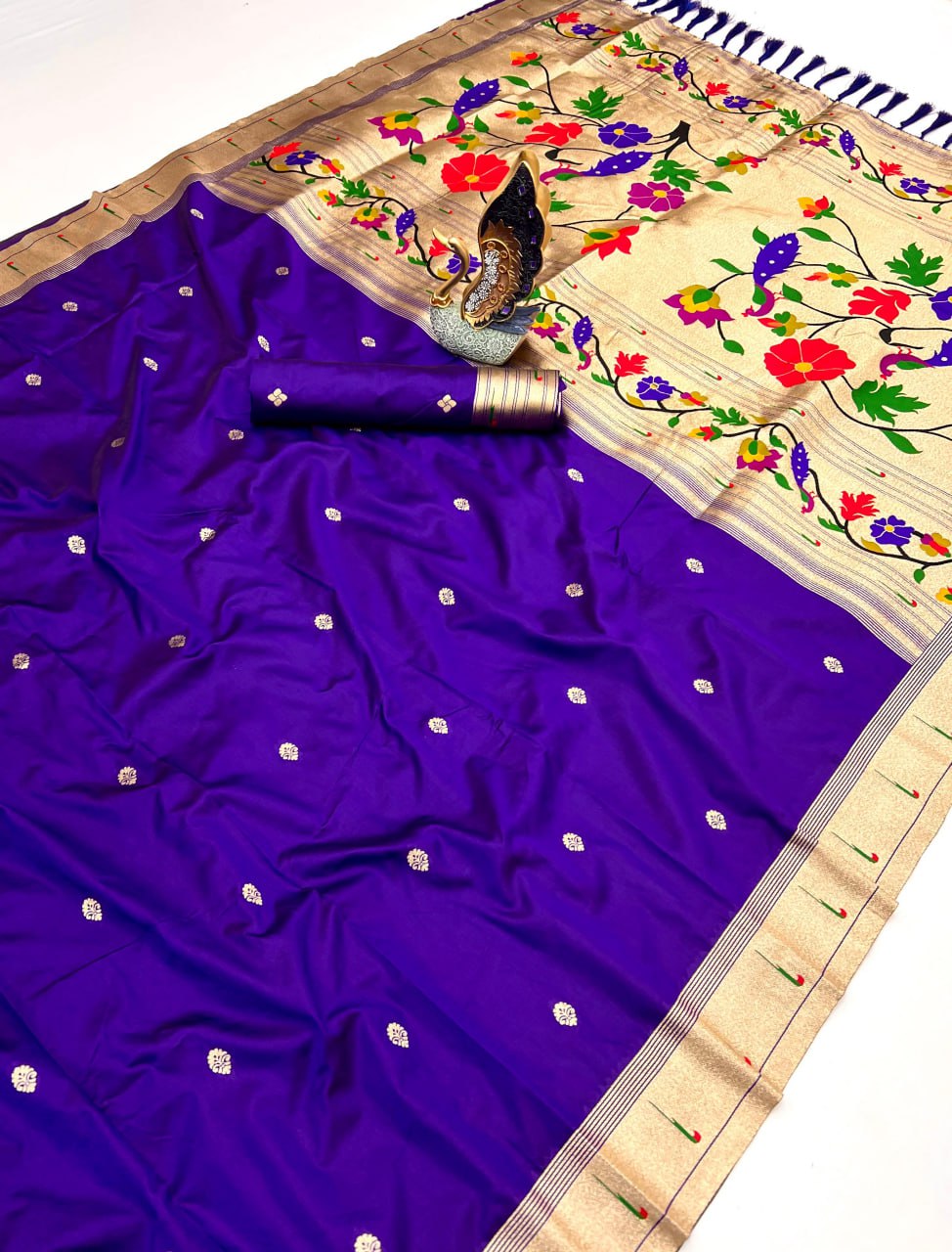 Golden Zari & Meenakari Pethani silk saree
