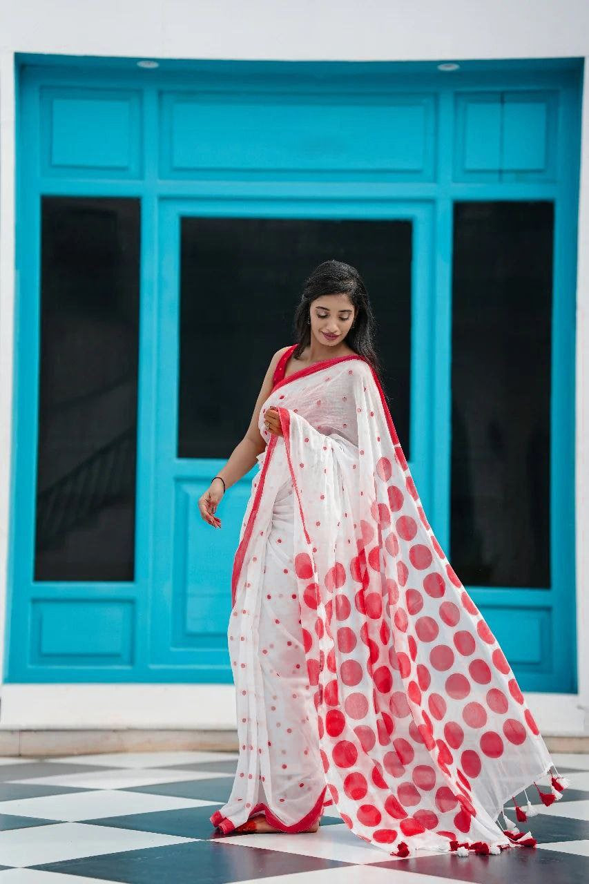 Plain Linen Digital Print Saree